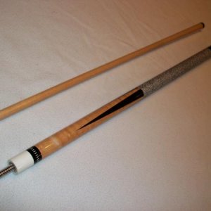 Rahz 2
This is my Jerry Rauenzahn Cue.
As soon as I'm done with my Pul Rum Proj, I'm going to  special order a new 1.