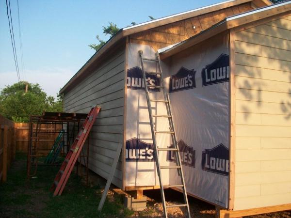 0025
installing the Hardie plank siding with 2-3/8 ring shank nails