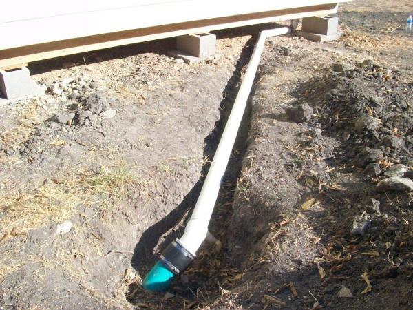 0043
With the latest drought I had a heck of a time diging this trench!
