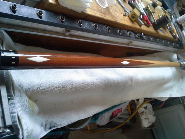 20150122 134943
Inlayed Brunswick house cue from the 50's.
