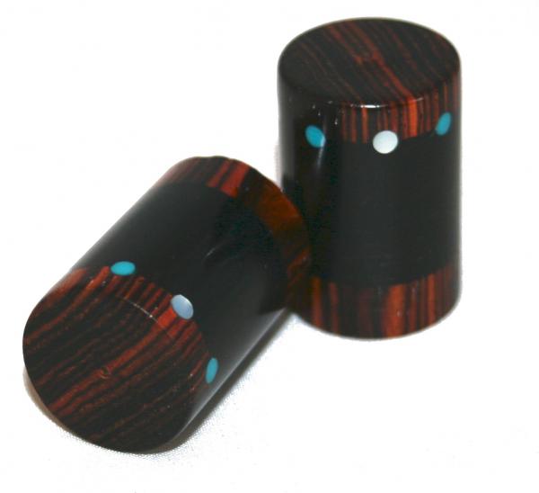 5/16-14 pin
Ebony w/Cocobolo ends
Alternating MOP and Turq. dots