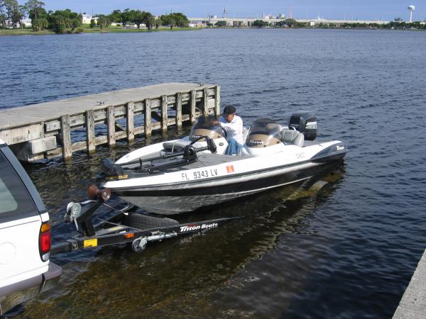 bobs boat 001