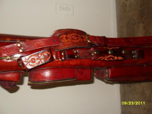 Chalk holder & shoulder strap