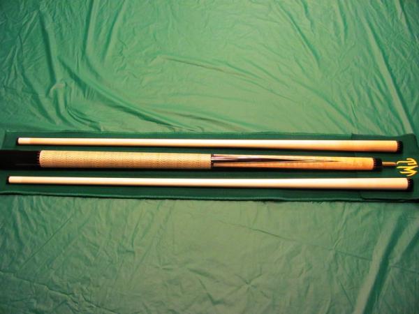 Cue and shafts