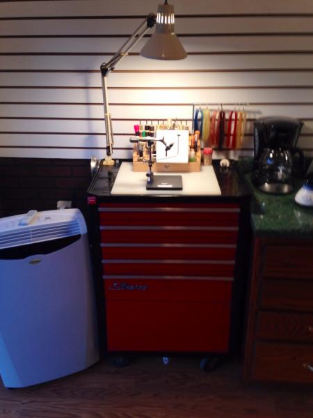 Fly Tying Bench w/ Renzetti Mstr. Vice.