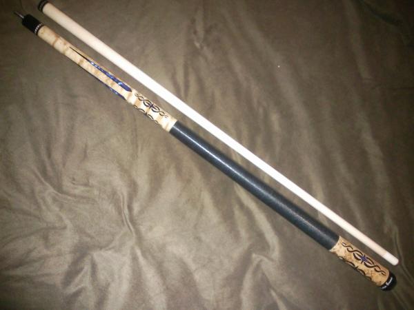 just got my new custom cue from viking