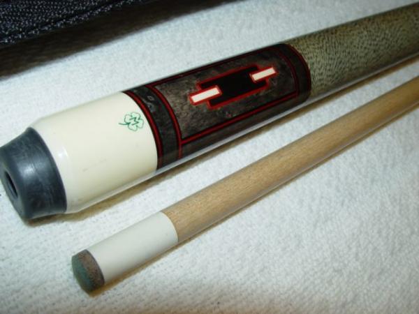 McDermott D 25 for $895 (Mkt value $1020)

Made in 1984 and in 98% condition