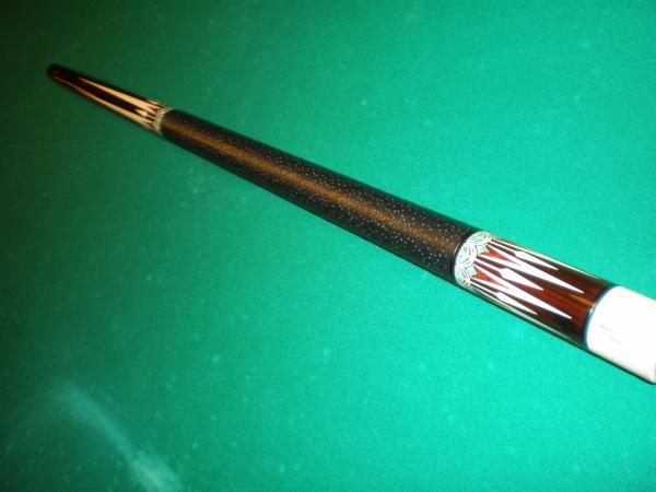 My actual player: this Schön Unique, which I've bought for a good price from JMURPHY here at AZB...and it trully was Terry Romines last Schön, who has
