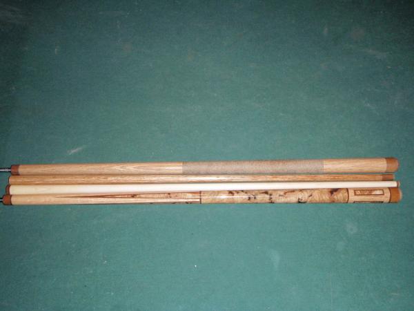 OAK WITH CORK WRAP

4POINT OAK, OAK BURL HANDLE AND POINTS