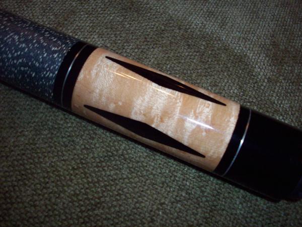 Olivier 3
This is the first Custom cue I ever owned