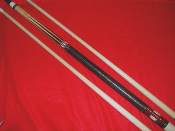 Phillippi six-point s\Snakewood & Ivory cue