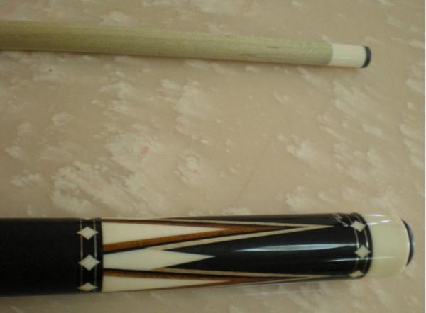 Play Cue 4

Butt sleeve close-up. Ivory butt cap etc etc etc