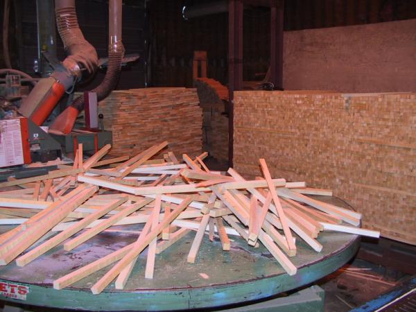 SHAFT DOWELS BEING CUT AND SORTED